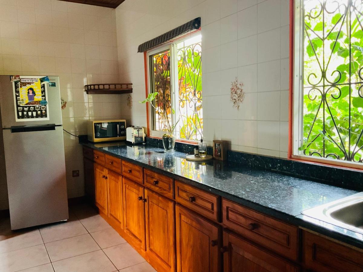 Effie Mountain View Gecko Villa Misere Exterior photo