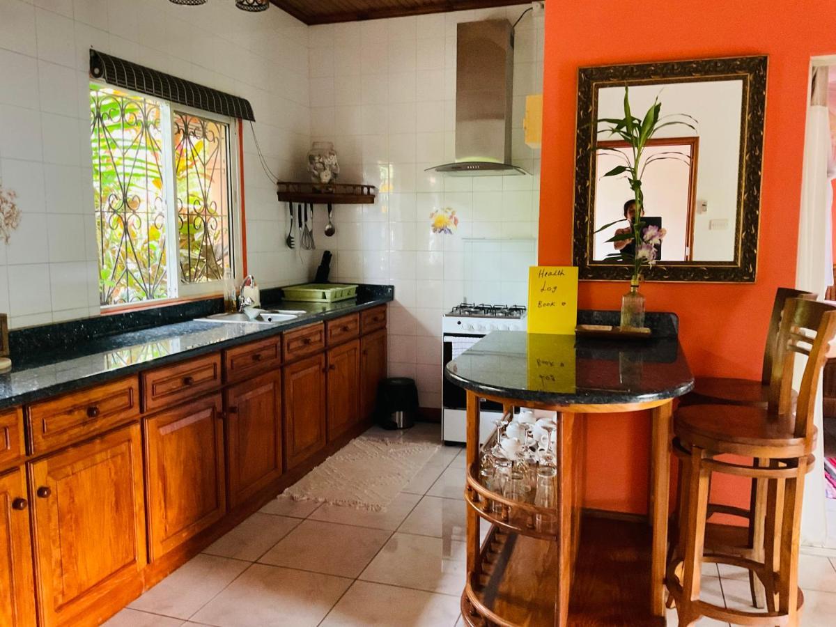 Effie Mountain View Gecko Villa Misere Exterior photo
