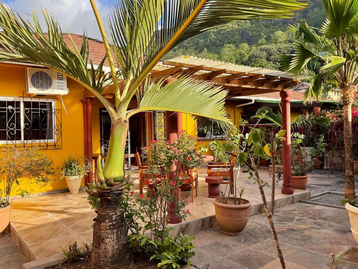 Effie Mountain View Gecko Villa Misere Exterior photo